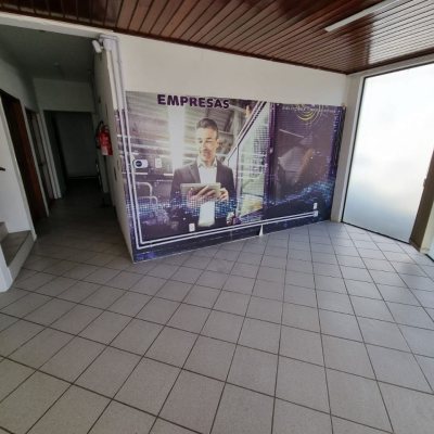 Predio com 422m², 8 garagens, no bairro Estreito em Florianópolis