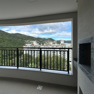 Apartamentos com 98m², 3 quartos, 1 suíte, 2 garagens, no bairro Saco Grande em Florianópolis