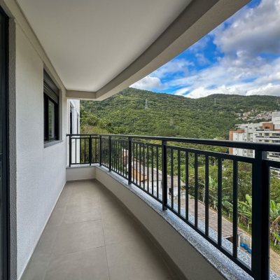 Apartamentos com 98m², 3 quartos, 1 suíte, 2 garagens, no bairro Saco Grande em Florianópolis