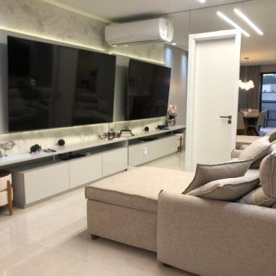 Apartamentos com 123m², 2 quartos, 2 suítes, 1 garagem, no bairro Estreito em Florianópolis