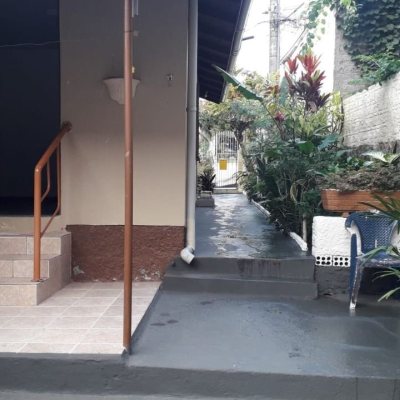 Terreno Comercial/Residencial com 300m², no bairro Trindade em Florianópolis