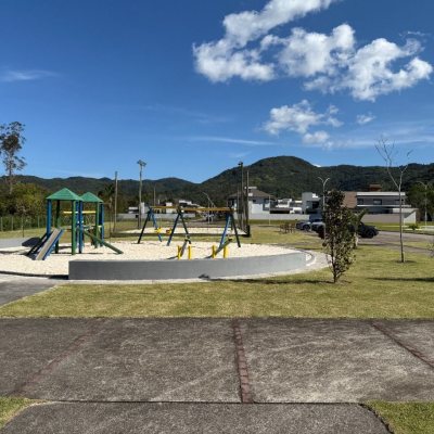 Terrenos Residenciais com 494m², no bairro Ratones em Florianópolis