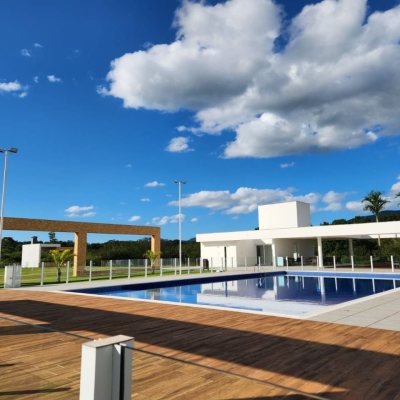 Terrenos Residenciais com 494m², no bairro Ratones em Florianópolis