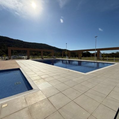 Terrenos Residenciais com 400m², no bairro Ratones em Florianópolis