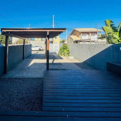 Casa Residencial com 80m², 2 quartos, 2 garagens, no bairro Ribeirão Da Ilha em Florianópolis