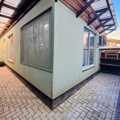 Casa Residencial com 80m², 2 quartos, 2 garagens, no bairro Ribeirão Da Ilha em Florianópolis