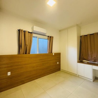 Casa Residencial com 80m², 2 quartos, 2 garagens, no bairro Ribeirão Da Ilha em Florianópolis