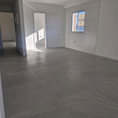 Cobertura com 125m², 3 quartos, 2 suítes, 2 garagens, no bairro Pedra Branca em Palhoça