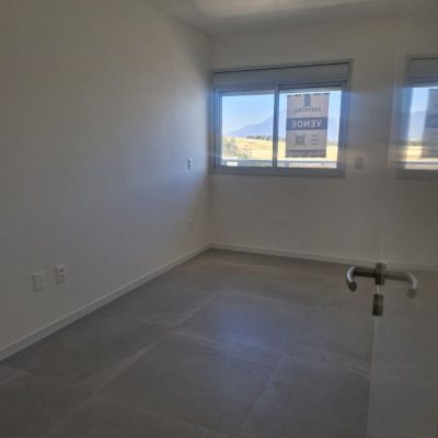 Cobertura com 125m², 3 quartos, 2 suítes, 2 garagens, no bairro Pedra Branca em Palhoça