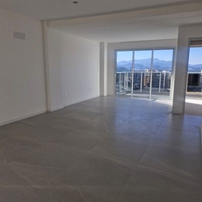 Cobertura com 125m², 3 quartos, 2 suítes, 2 garagens, no bairro Pedra Branca em Palhoça