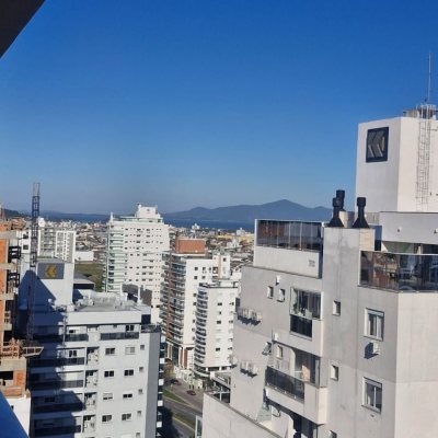 Cobertura com 125m², 3 quartos, 2 suítes, 2 garagens, no bairro Pedra Branca em Palhoça