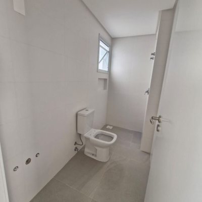 Cobertura com 125m², 3 quartos, 2 suítes, 2 garagens, no bairro Pedra Branca em Palhoça