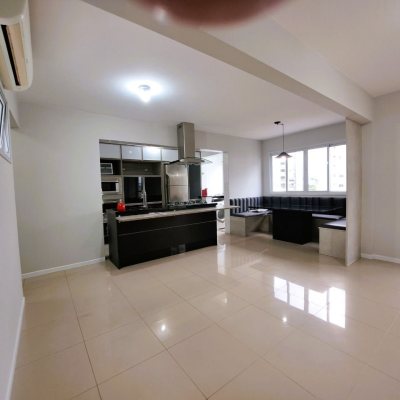 Cobertura com 134m², 3 quartos, 1 suíte, 1 garagem, no bairro Nossa Senhora Do Rosário em São José