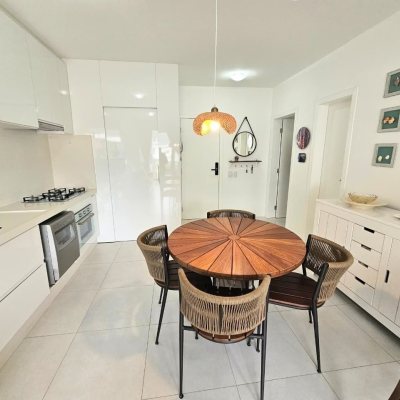 Apartamentos com 83m², 2 quartos, 2 suítes, 1 garagem, no bairro Palmas em Governador Celso Ramos