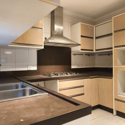 Casa Residencial com 380m², 6 quartos, 2 suítes, 6 garagens, no bairro João Paulo em Florianópolis