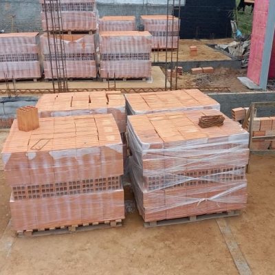 Sobrado Residencial com 113m², 3 quartos, 1 suíte, 2 garagens, no bairro Ingleses do Rio Vermelho em Florianópolis