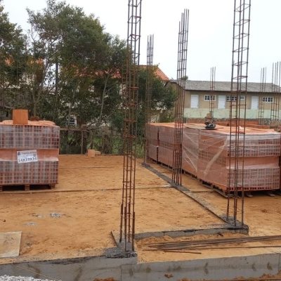 Sobrado Residencial com 113m², 3 quartos, 1 suíte, 2 garagens, no bairro Ingleses do Rio Vermelho em Florianópolis