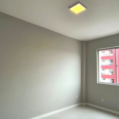 Apartamentos com 54m², 2 quartos, 1 garagem, no bairro Kobrasol em São José