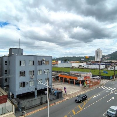 Apartamentos com 54m², 2 quartos, 1 garagem, no bairro Kobrasol em São José