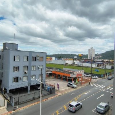 Apartamentos com 54m², 2 quartos, 1 garagem, no bairro Kobrasol em São José