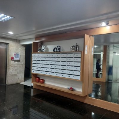 Sala com 27m², no bairro Centro em Florianópolis