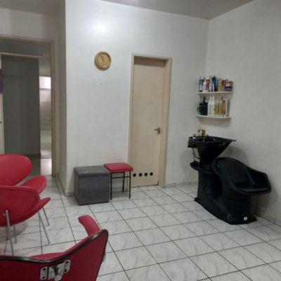 Sala com 27m², no bairro Centro em Florianópolis