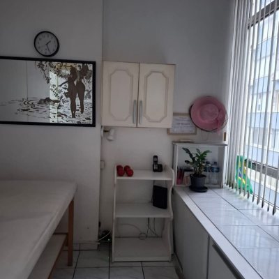 Sala com 27m², no bairro Centro em Florianópolis
