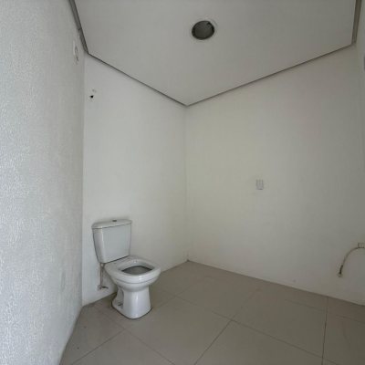 Terreno Comercial com 1766m², no bairro Santo Antônio De Lisboa em Florianópolis