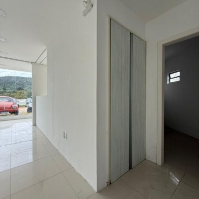 Terreno Comercial com 1766m², no bairro Santo Antônio De Lisboa em Florianópolis