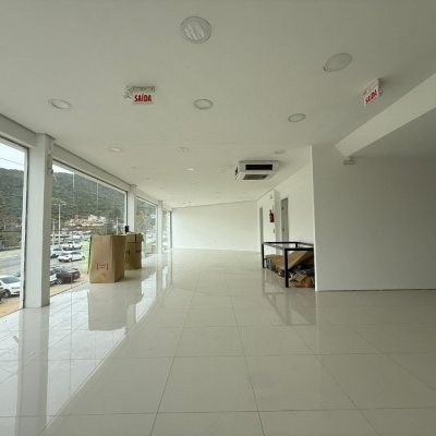 Terreno Comercial com 1766m², no bairro Santo Antônio De Lisboa em Florianópolis