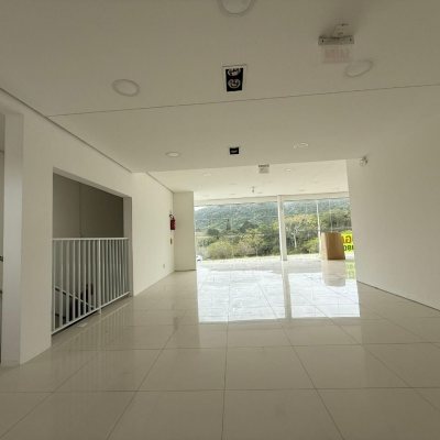 Terreno Comercial com 1766m², no bairro Santo Antônio De Lisboa em Florianópolis