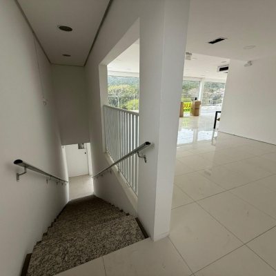 Terreno Comercial com 1766m², no bairro Santo Antônio De Lisboa em Florianópolis