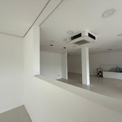 Terreno Comercial com 1766m², no bairro Santo Antônio De Lisboa em Florianópolis