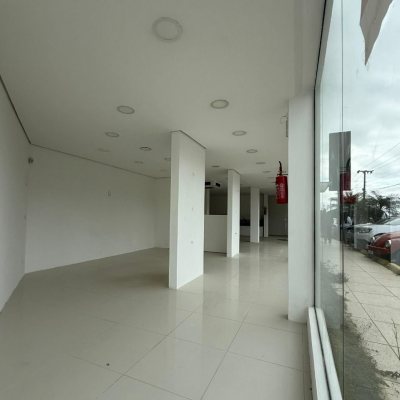 Terreno Comercial com 1766m², no bairro Santo Antônio De Lisboa em Florianópolis