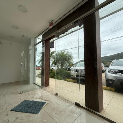 Terreno Comercial com 1766m², no bairro Santo Antônio De Lisboa em Florianópolis