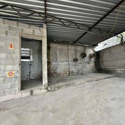 Terreno Comercial com 1766m², no bairro Santo Antônio De Lisboa em Florianópolis