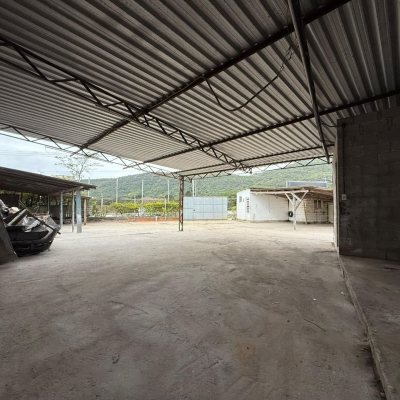 Terreno Comercial com 1766m², no bairro Santo Antônio De Lisboa em Florianópolis