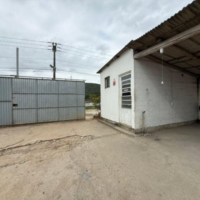 Terreno Comercial com 1766m², no bairro Santo Antônio De Lisboa em Florianópolis