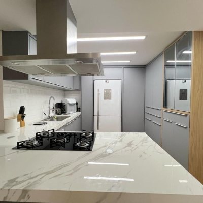 Apartamentos com 103m², 3 quartos, 1 suíte, 1 garagem, no bairro Centro em Florianópolis