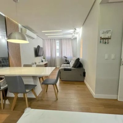Apartamentos com 103m², 3 quartos, 1 suíte, 1 garagem, no bairro Centro em Florianópolis