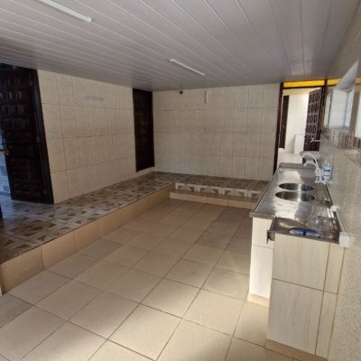 Casa Residencial com 367m², 4 quartos, 1 garagem, no bairro Canasvieiras em Florianópolis