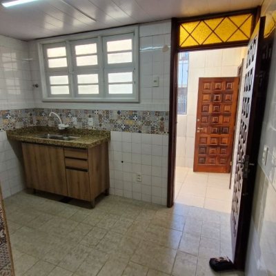 Casa Residencial com 367m², 4 quartos, 1 garagem, no bairro Canasvieiras em Florianópolis