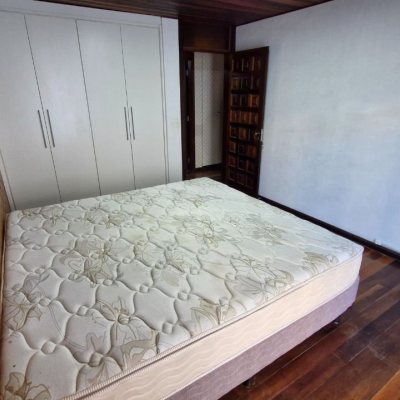 Casa Residencial com 367m², 4 quartos, 1 garagem, no bairro Canasvieiras em Florianópolis