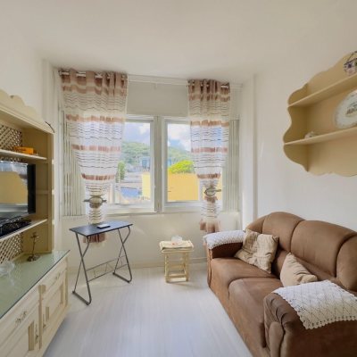 Apartamentos com 46m², 2 quartos, no bairro Centro em Florianópolis