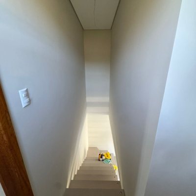 Casa Residencial com 135m², 4 quartos, 1 suíte, 2 garagens, no bairro São João Do Rio Vermelho em Florianópolis