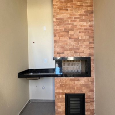 Casa Residencial com 135m², 4 quartos, 1 suíte, 2 garagens, no bairro São João Do Rio Vermelho em Florianópolis