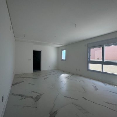 Casa em Condomínio com 360m², 4 quartos, 4 suítes, 4 garagens, no bairro Ingleses do Rio Vermelho em Florianópolis