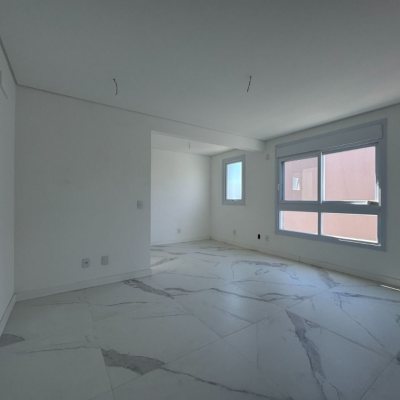 Casa em Condomínio com 360m², 4 quartos, 4 suítes, 4 garagens, no bairro Ingleses do Rio Vermelho em Florianópolis