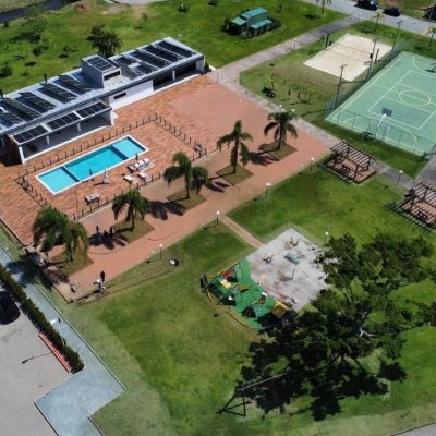 Casa em Condomínio com 360m², 4 quartos, 4 suítes, 4 garagens, no bairro Ingleses do Rio Vermelho em Florianópolis