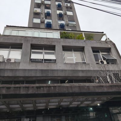Sala com 154m², 1 garagem, no bairro Centro em Florianópolis